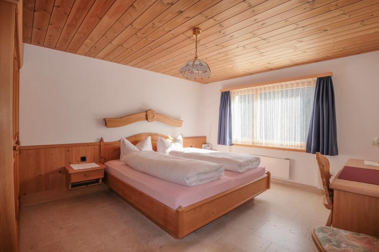 Chasa Plajet Apartment Ramosch Luaran gambar