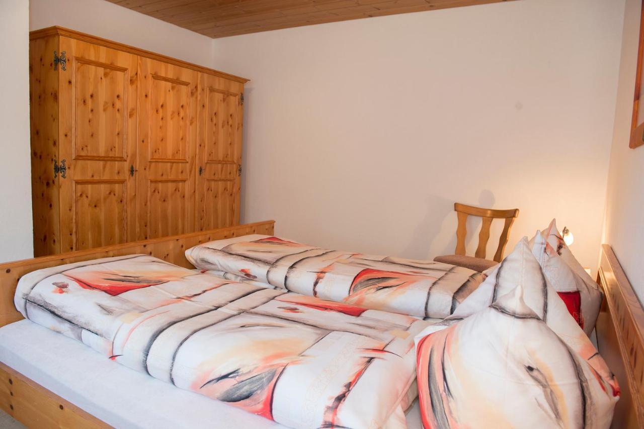 Chasa Plajet Apartment Ramosch Luaran gambar